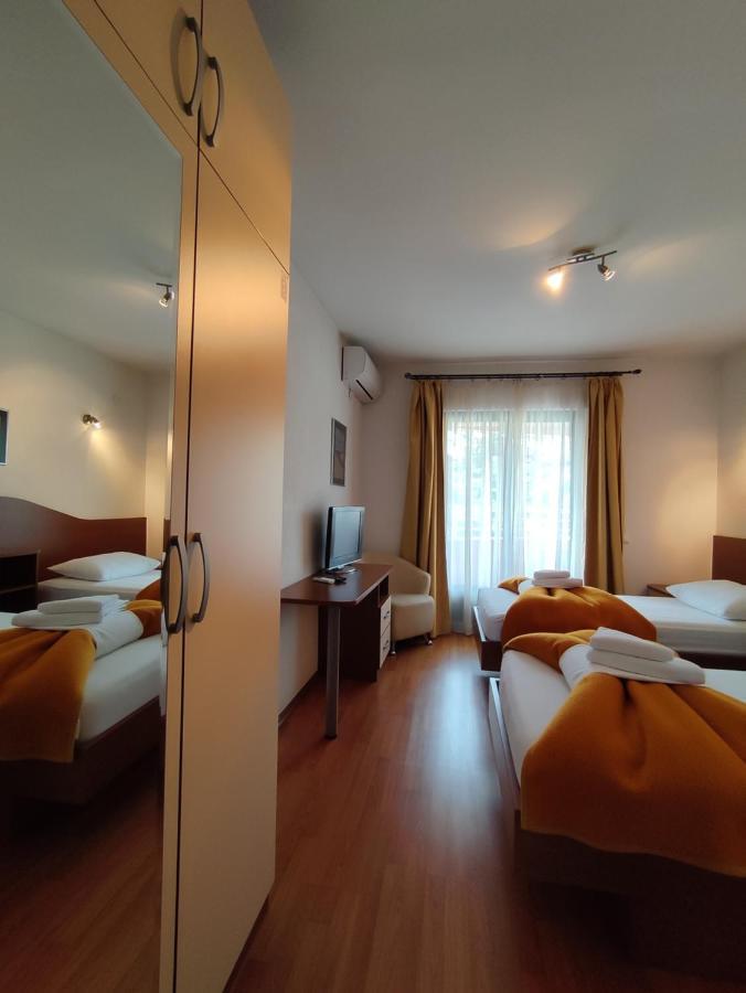 Hotel Prvan Vrgorac Kültér fotó